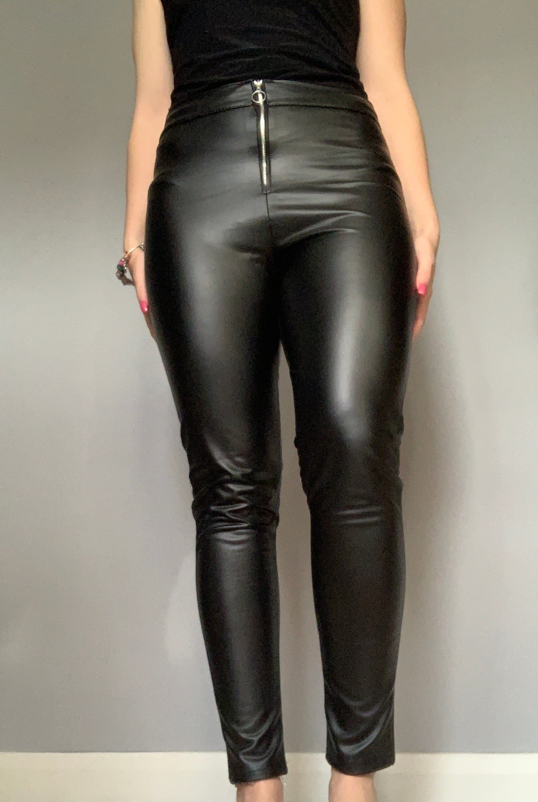 Leonisa Leather Look Zip-Front Sculpting Legging Black at  Women's  Clothing store